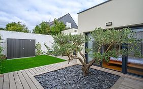 Maison De Vacances La P'tite Vannetaise - Petite Maison Au Bord De L'eau À Conleau Avec Vélos À